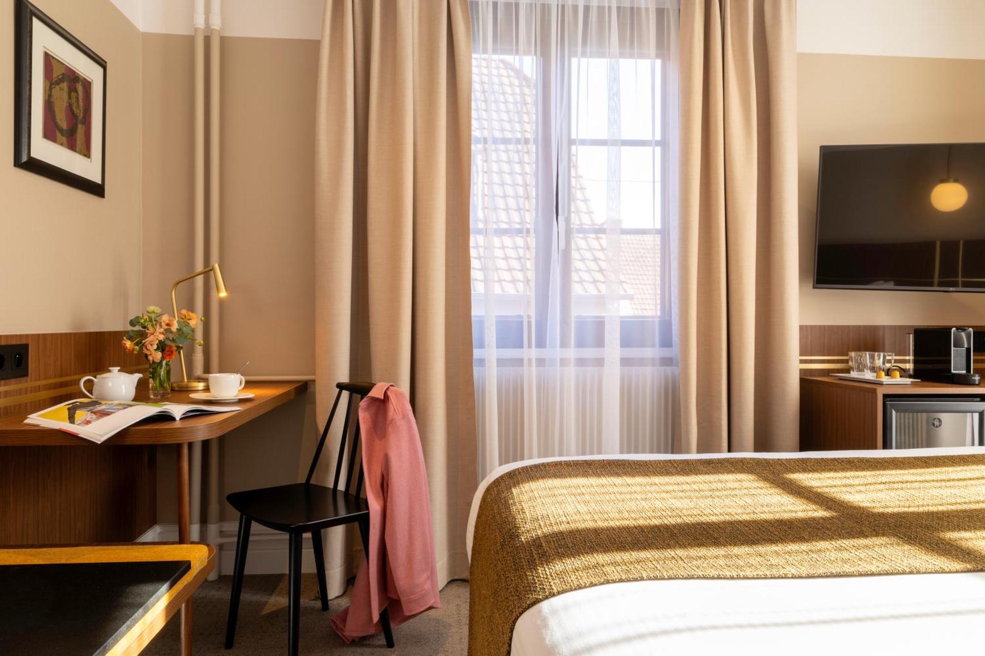 เลอ โกลงบิเย Hotel โอแบร์เน ภายนอก รูปภาพ